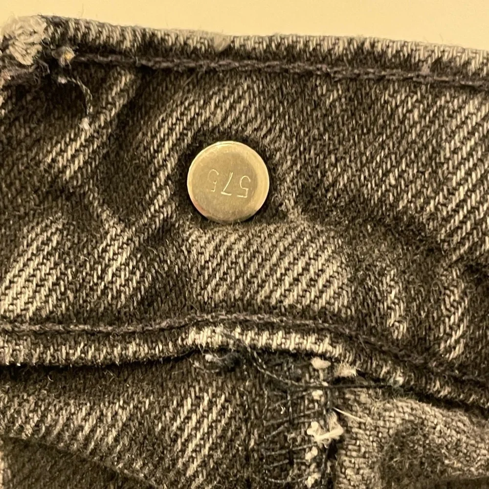 Vintage 90s Orange Tab Levi’s 550 Black Distressed Denim Shorts 36